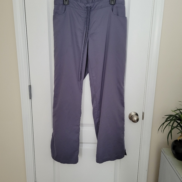 Grey's Anatomy Large Grey Scrub Set - Picture 4 of 6